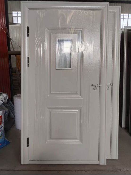 肃南学校教室门