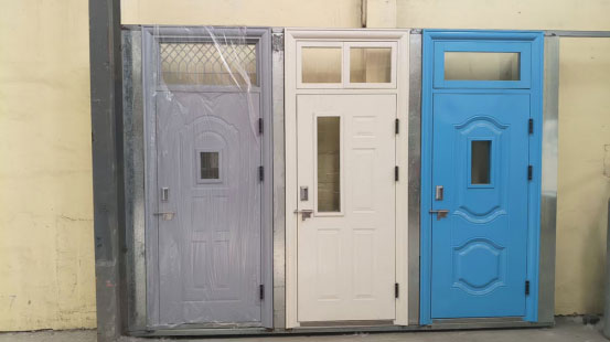 肃南学校教室门