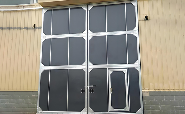 厂房肃南工业门选择与维护全解析：提升效率与安全的关键要素