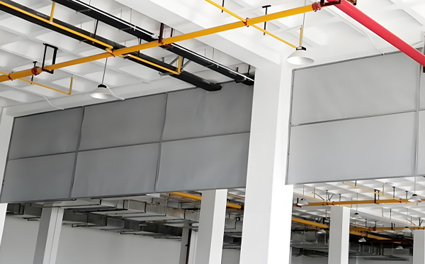 商场防烟分区常闭节点：肃南挡烟垂壁高度与控制器接线图解