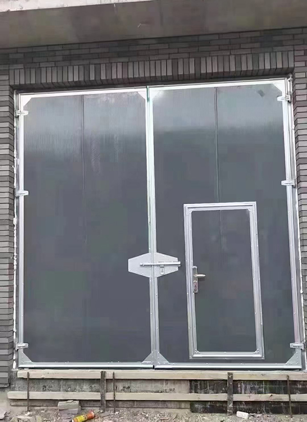 肃南工业平开门在大型设备制造车间的应用实例