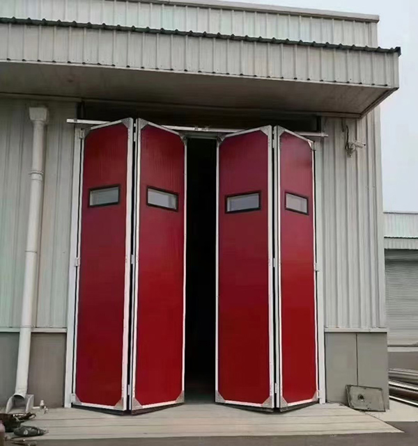 肃南工业折叠门在大型装配车间出入口的应用实例